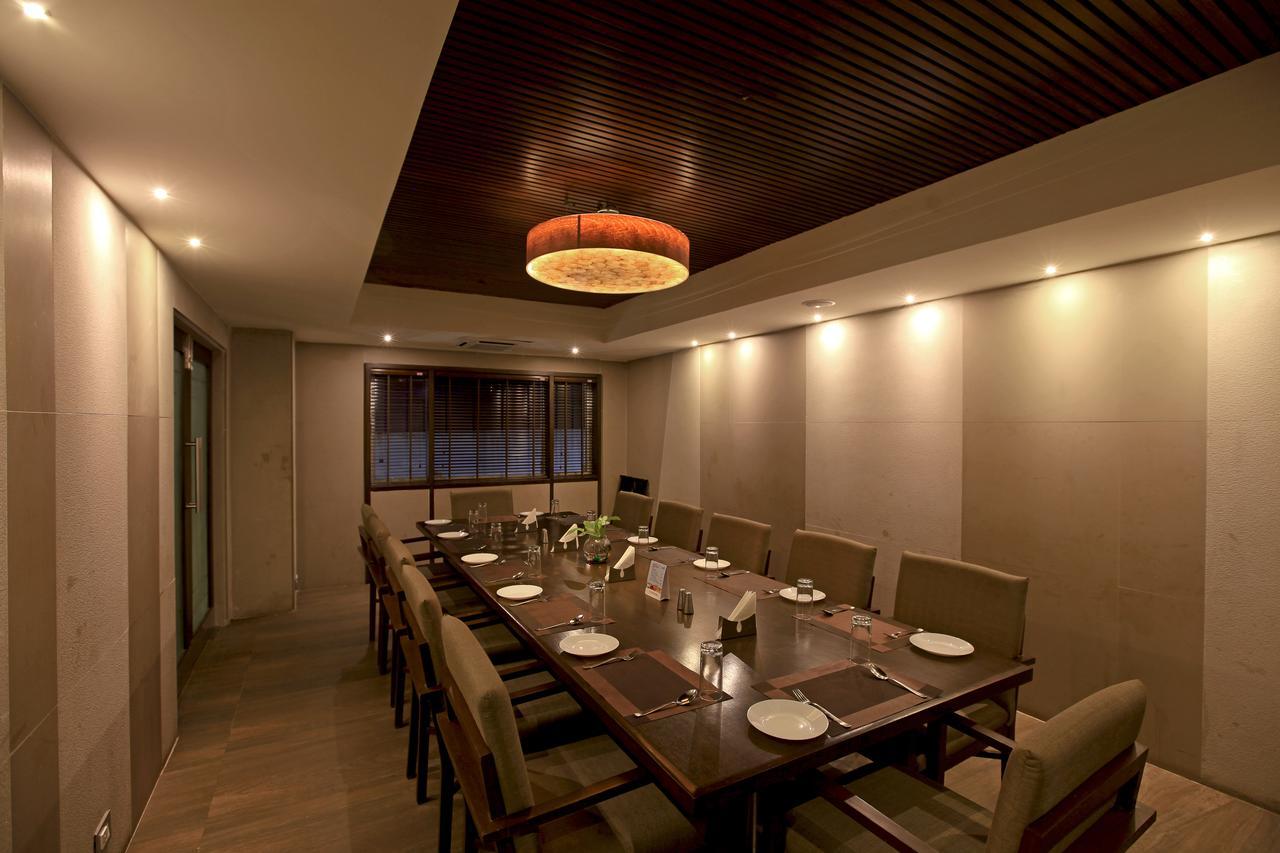 Goutham Grand Hotel Tenali Exterior foto