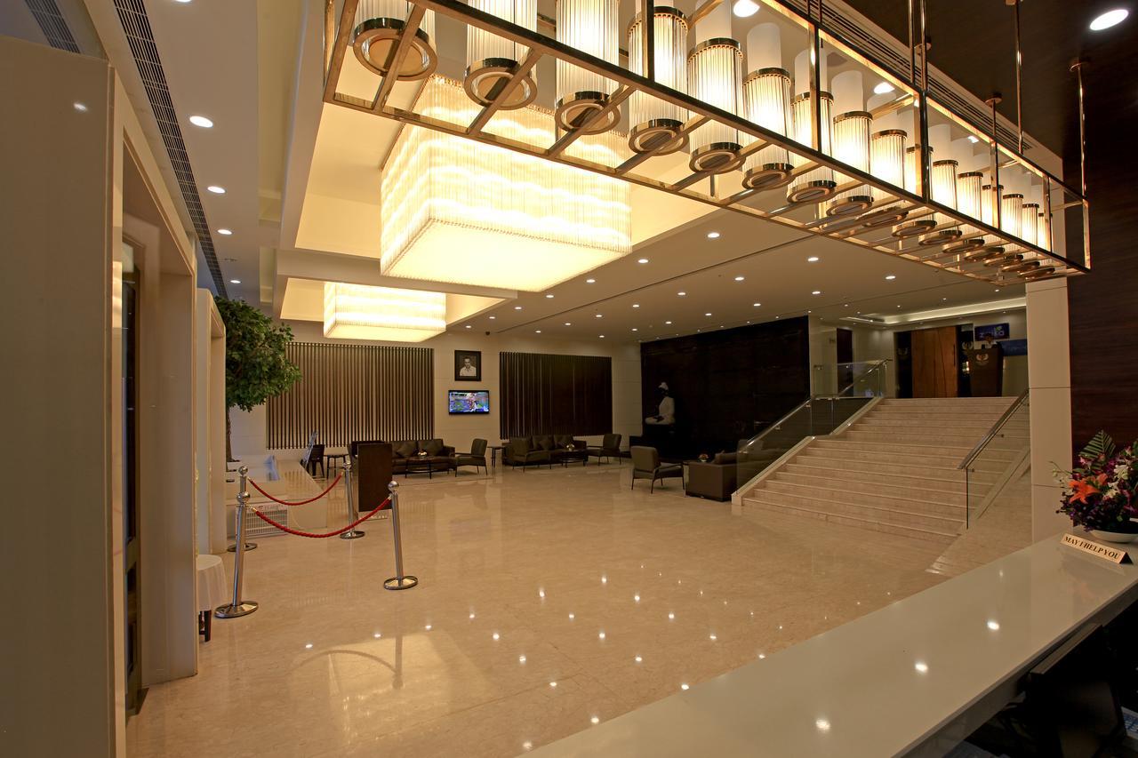 Goutham Grand Hotel Tenali Exterior foto